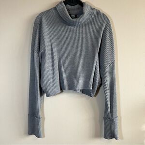 ✨ Wild Fable Women’s Gray Turtleneck Top Medium